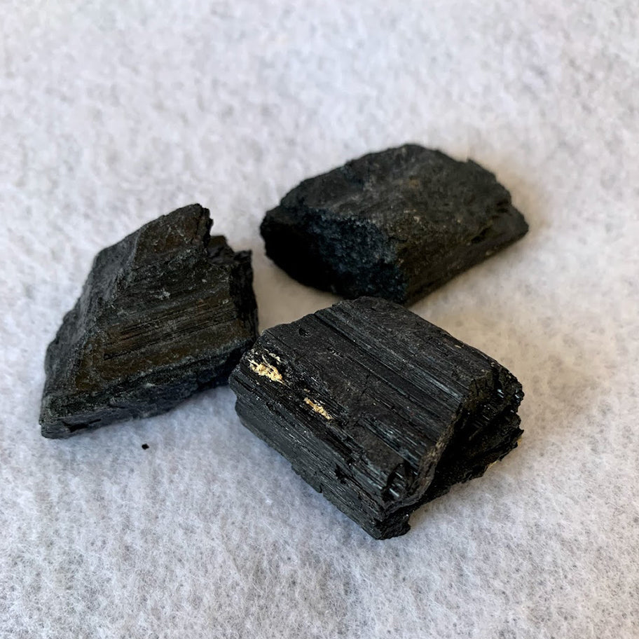 BLACK TOURMALINE - ROUGH