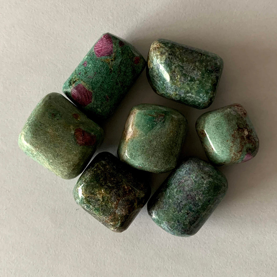 TUMBLED RUBY IN ZOISITE